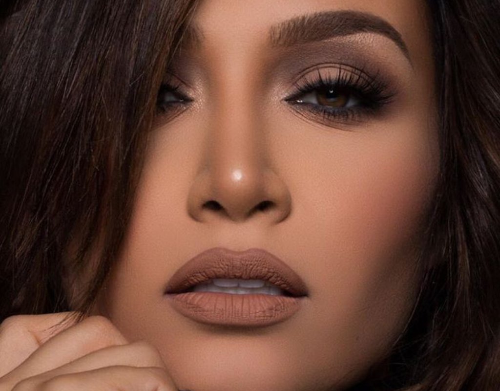 آرایش مات و مخملی