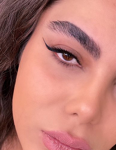 اکستنشن مژه خط چشمی