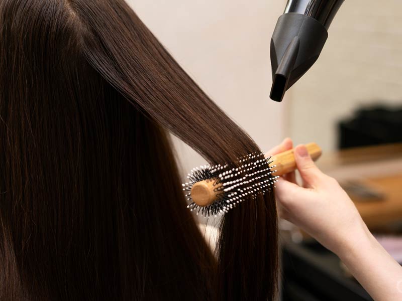 دوره آموزش کراتین، صافی و احیا مو با قیمت عالی