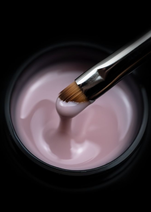 کاشت ناخن با ژل