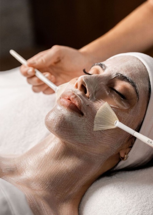 آموزش پاکسازی پوست مجتمع فنی تهران